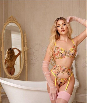 Блондинки, Лиля - фото и отзывы