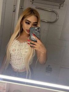 Детализированные фото и отзывы Эмили