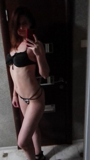 Анечка из Сочи - интим фото